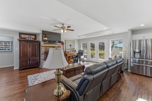 1006 High Point Drive, Mineral Wells, TX 76067