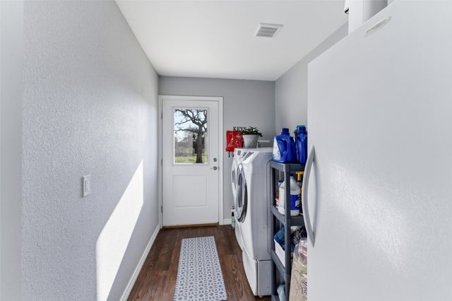 1006 High Point Drive, Mineral Wells, TX 76067