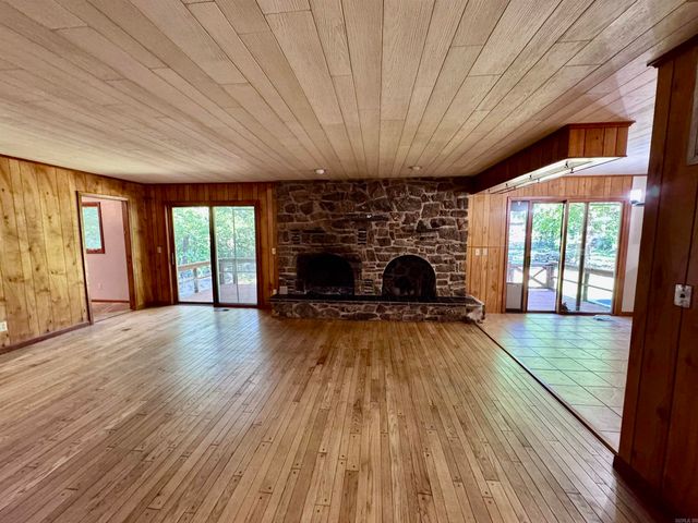 2507 Woodland Bluff Drive, Heber Springs, AR 72543