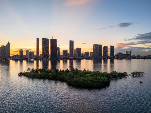 700 NE 24th Street Penthouse Mansion-6003, Miami, FL 33137