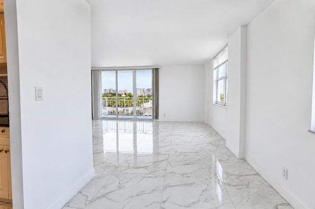 101 Briny Avenue 401, Pompano Beach, FL 33062