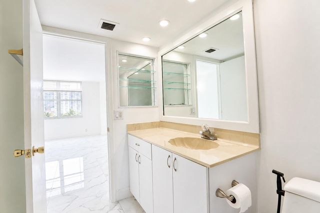 101 Briny Avenue 401, Pompano Beach, FL 33062