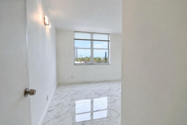101 Briny Avenue 401, Pompano Beach, FL 33062