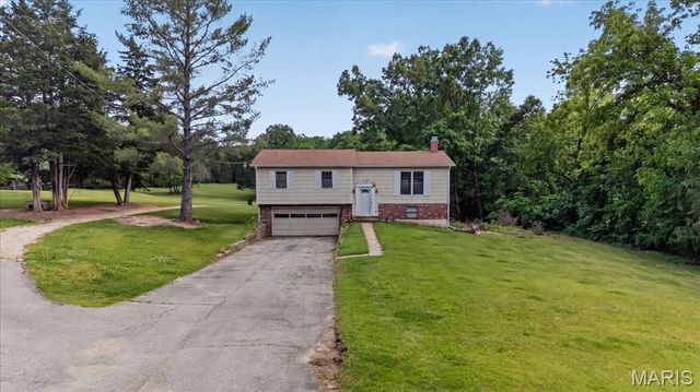 3442 McMullin School Road, De Soto, MO 63020