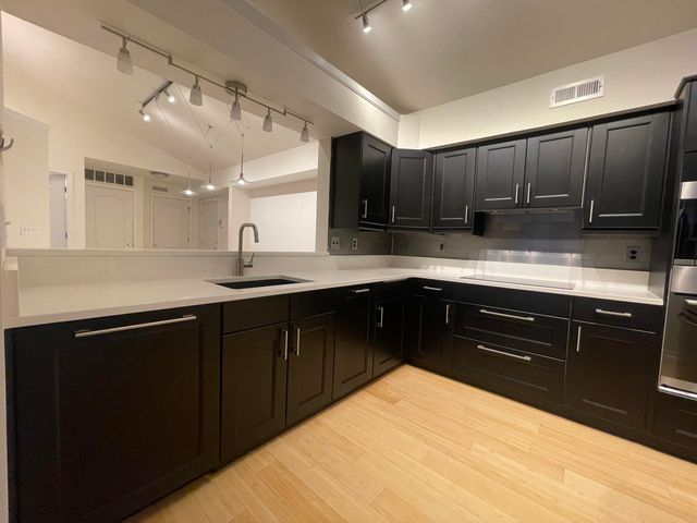 2460 Fountain Place, 3E 3E, Fort Mitchell, KY 41017