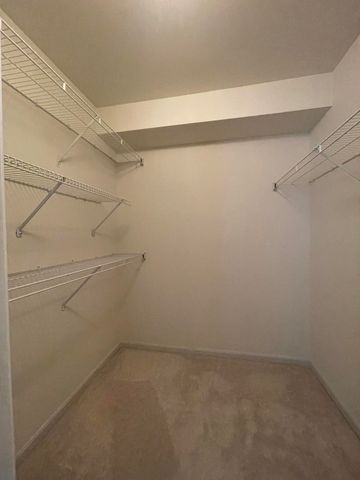 2460 Fountain Place, 3E 3E, Fort Mitchell, KY 41017