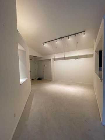 2460 Fountain Place, 3E 3E, Fort Mitchell, KY 41017