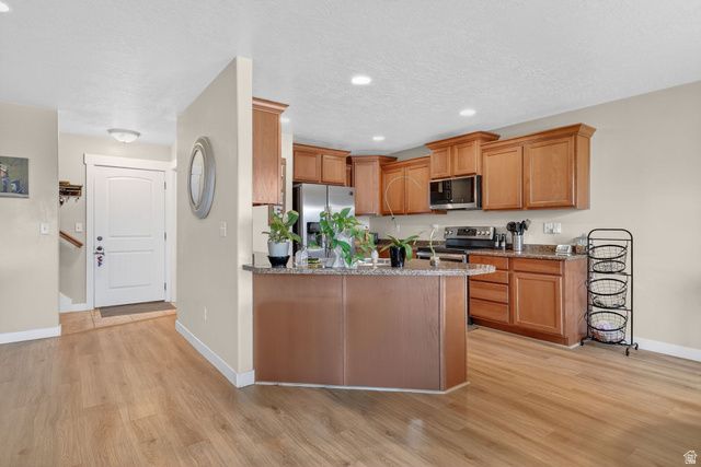 4035 E OAKLAND HILLS DR, Eagle Mountain, UT 84005