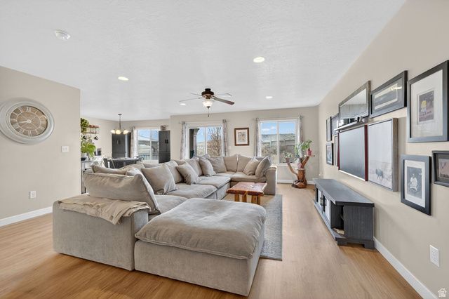 4035 E OAKLAND HILLS DR, Eagle Mountain, UT 84005