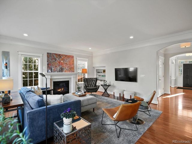 8151 E 33rd Avenue, Denver, CO 80238
