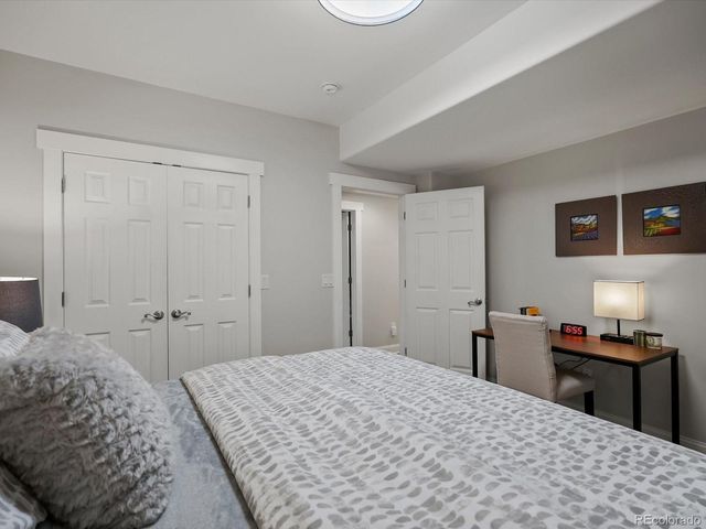 8151 E 33rd Avenue, Denver, CO 80238