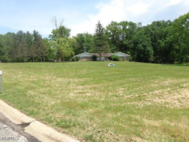 17001 Alexander Road, Walton Hills, OH 44146