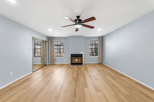 9800 Pagewood Lane 3103, Houston, TX 77042