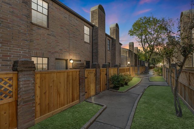 9800 Pagewood Lane 3103, Houston, TX 77042