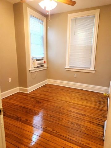 610 52nd St, Lawrenceville, PA 15201