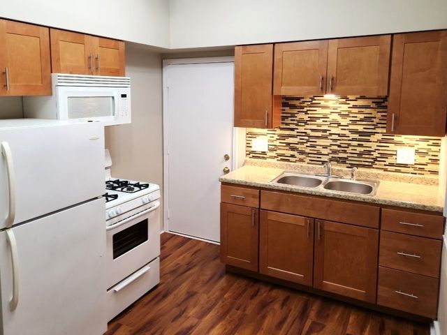 610 52nd St, Lawrenceville, PA 15201
