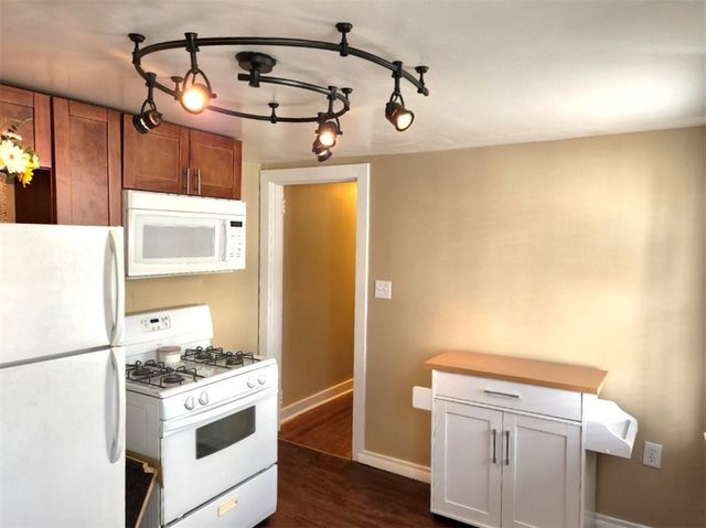 610 52nd St, Lawrenceville, PA 15201