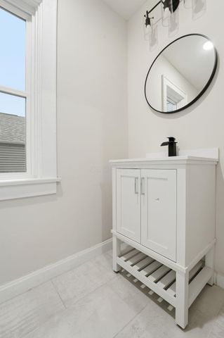 798 E Mithoff Street, Columbus, OH 43206