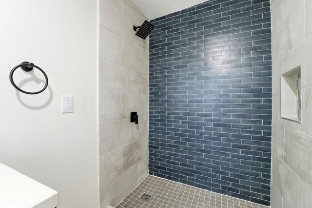 798 E Mithoff Street, Columbus, OH 43206