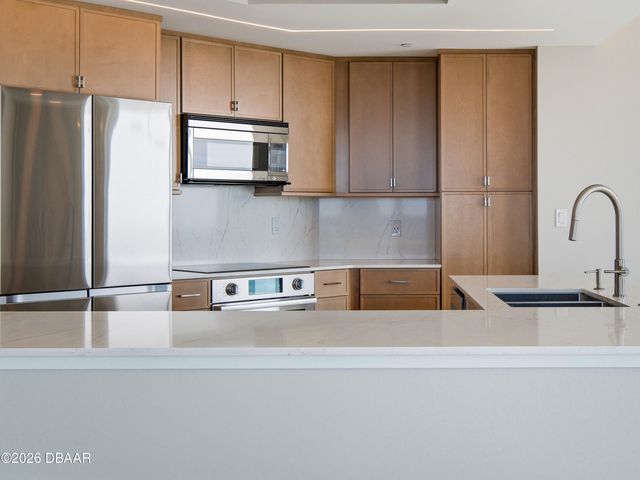 231 Riverside Dr Unit 1401, Holly Hill, FL 32117