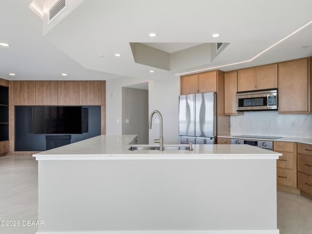 231 Riverside Dr Unit 1401, Holly Hill, FL 32117