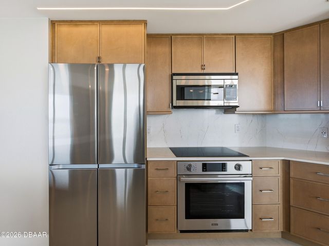 231 Riverside Dr Unit 1401, Holly Hill, FL 32117
