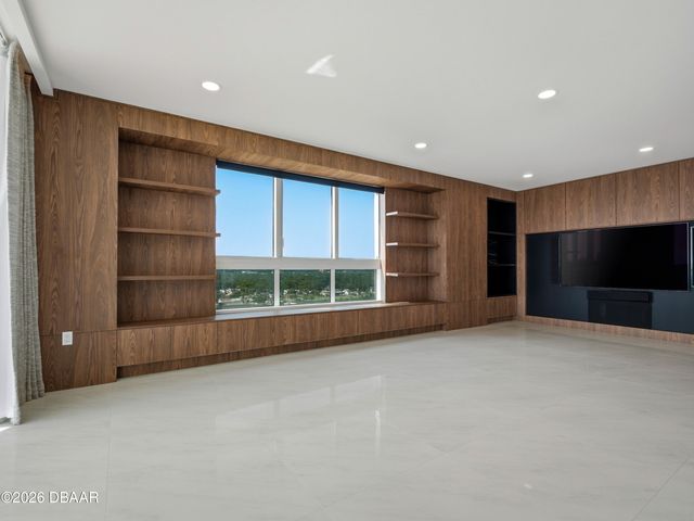 231 Riverside Dr Unit 1401, Holly Hill, FL 32117