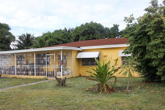 3135 NW 82nd St, Miami, FL 33147