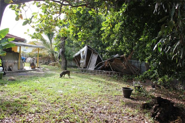 3135 NW 82nd St, Miami, FL 33147