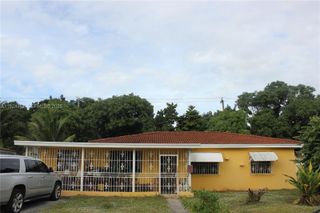 3135 NW 82nd St, Miami, FL 33147