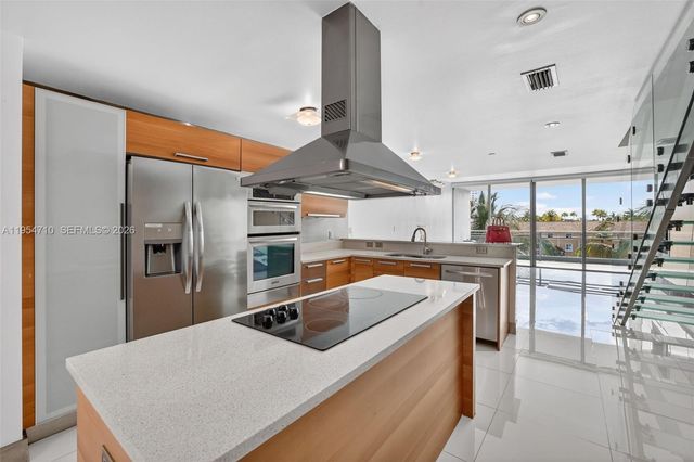 2950 NE 188th Street 302, Aventura, FL 33180