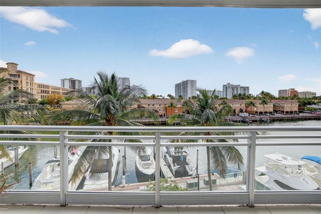 2950 NE 188th Street 302, Aventura, FL 33180