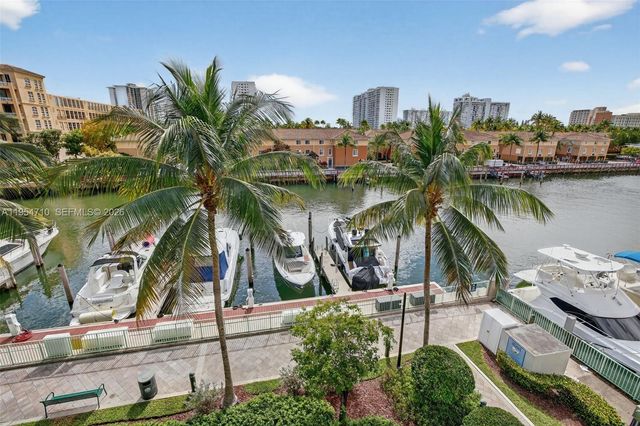 2950 NE 188th Street 302, Aventura, FL 33180