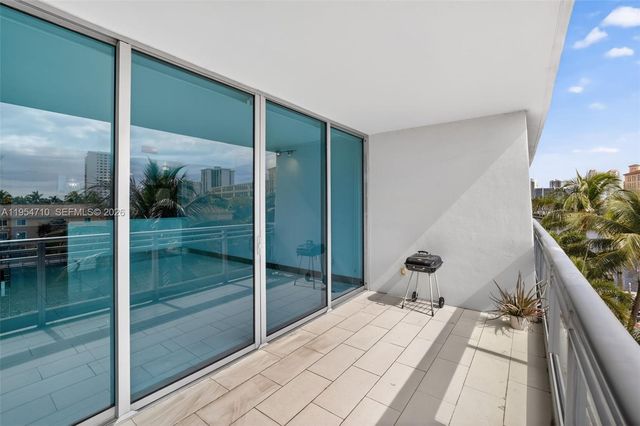 2950 NE 188th Street 302, Aventura, FL 33180