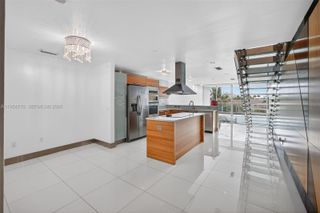 2950 NE 188th Street 302, Aventura, FL 33180