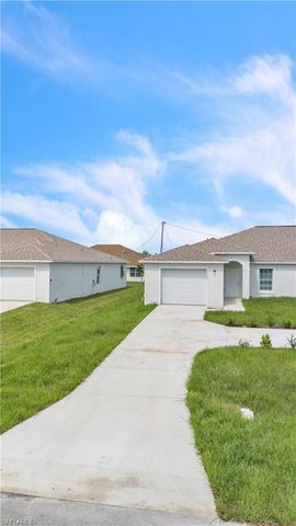 4620 SW 8th CT, Cape Coral, FL 33914
