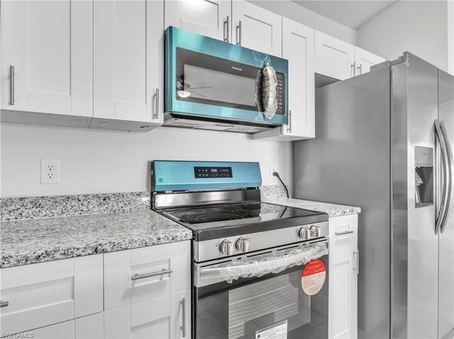 4620 SW 8th CT, Cape Coral, FL 33914