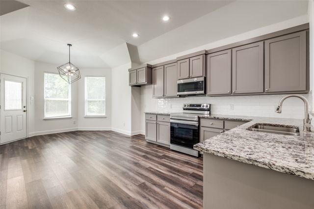 2918 Morgan Drive, Dallas, TX 75241