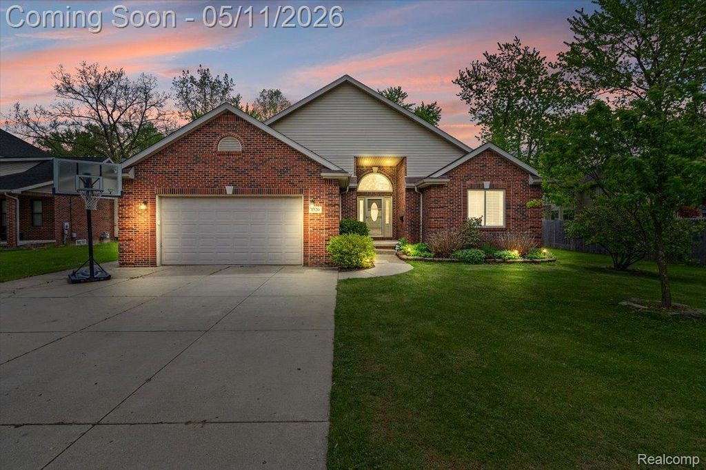 1520 Garden Street, Garden City, MI 48135