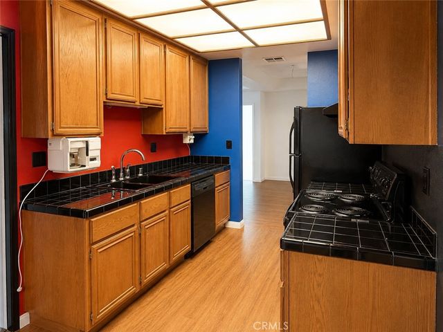 4201 Via Marisol, Los Angeles, CA 90042