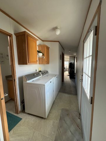 20 Barlow Drive, Mansfield, CT 06268