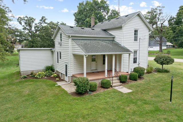 704 S State Street, Hampshire, IL 60140