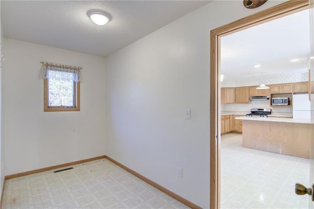 9875N Fairway Drive, Hayward, WI 54843