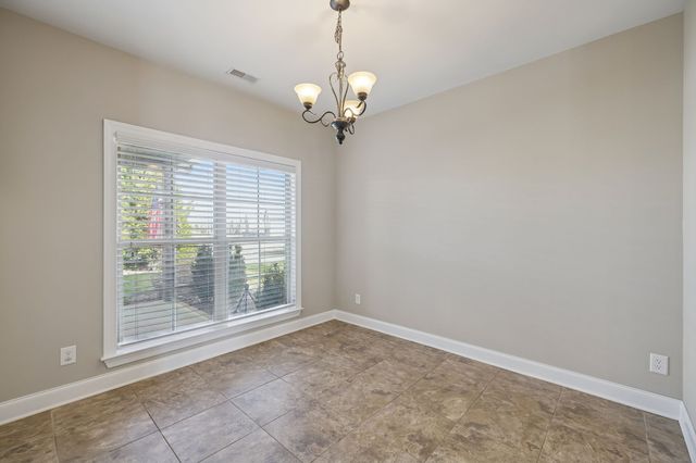 1722 Drayton Dr, Murfreesboro, TN 37130