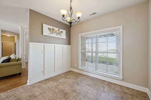 1722 Drayton Dr, Murfreesboro, TN 37130