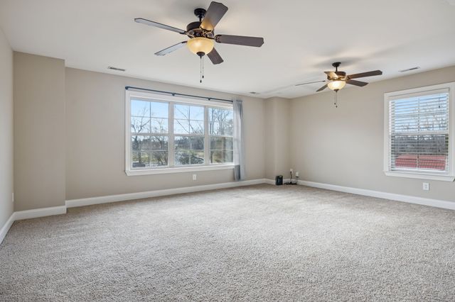 1722 Drayton Dr, Murfreesboro, TN 37130