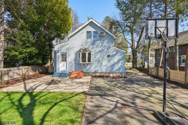 454 Northern Pkwy, Ridgewood Village, NJ 07450