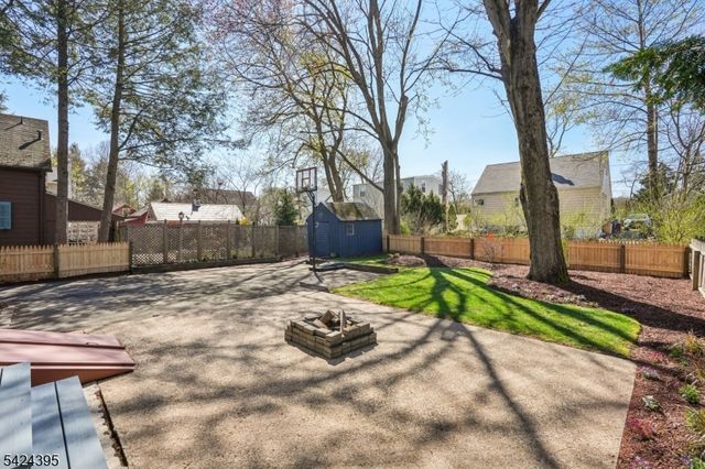 454 Northern Pkwy, Ridgewood Village, NJ 07450