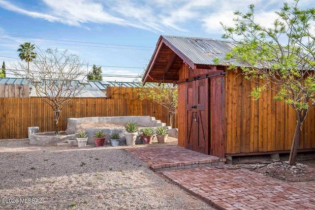 3018 E Mabel Street, Tucson, AZ 85716
