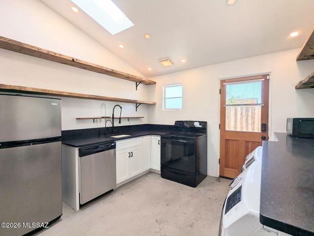 3018 E Mabel Street, Tucson, AZ 85716